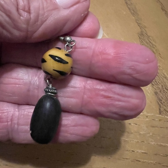 ****Donated***Black and brown dangling boho style earrings - Picture 3 of 4